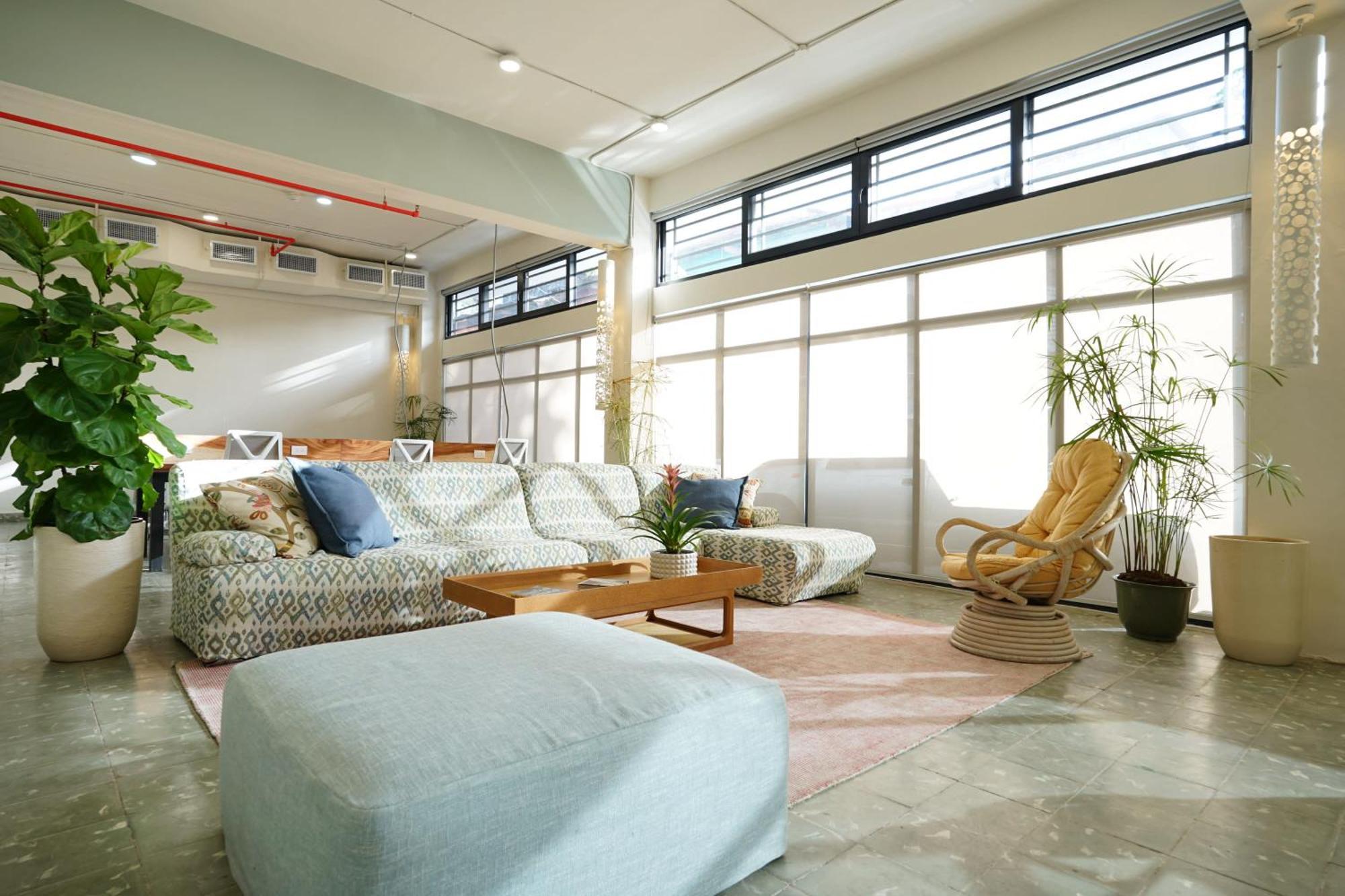 Beautiful Loft In Santa Ana Apartment