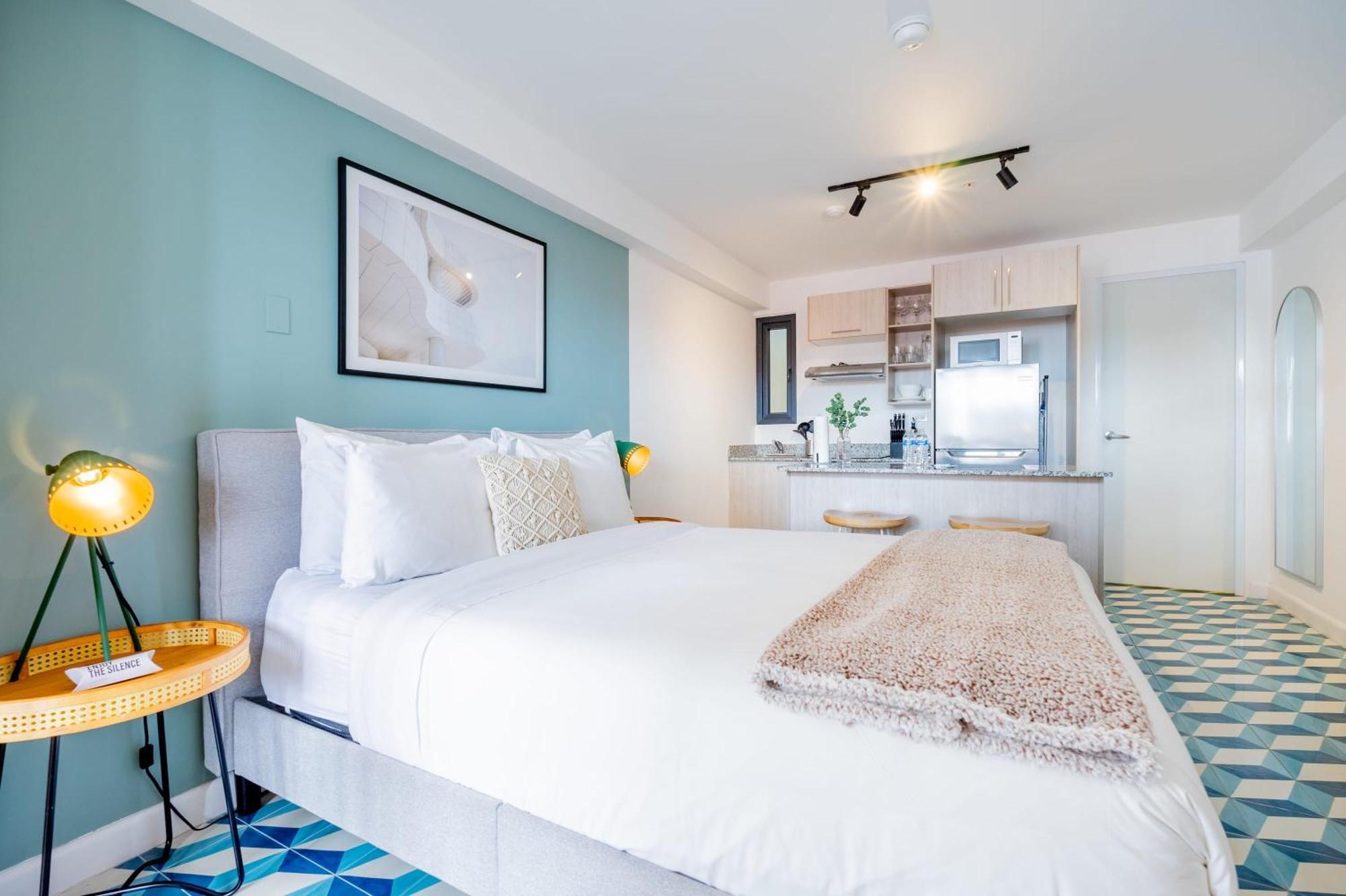 Beautiful Loft In Santa Ana Apartment *